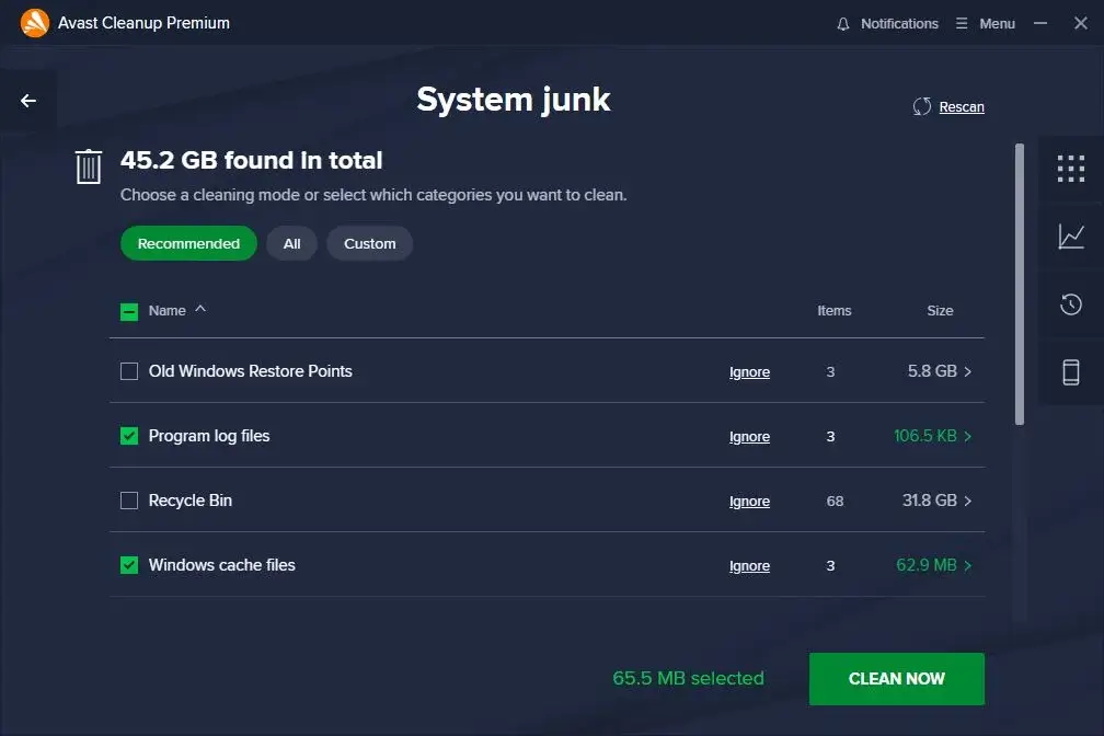 Avast Cleanup scans and cleans system junk.